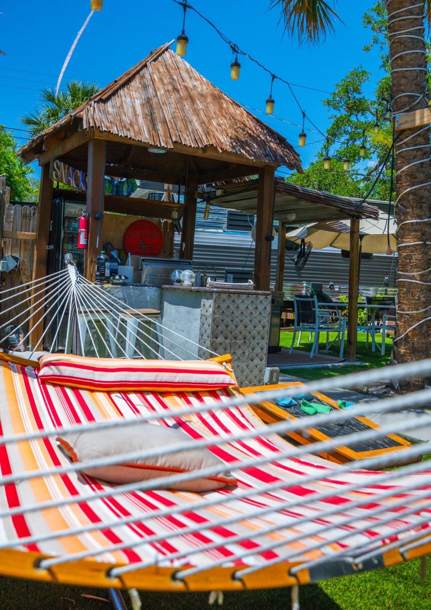 World Solo Travel'S Welcomed At St Pete Home Αγία Πετρούπολη Εξωτερικό φωτογραφία