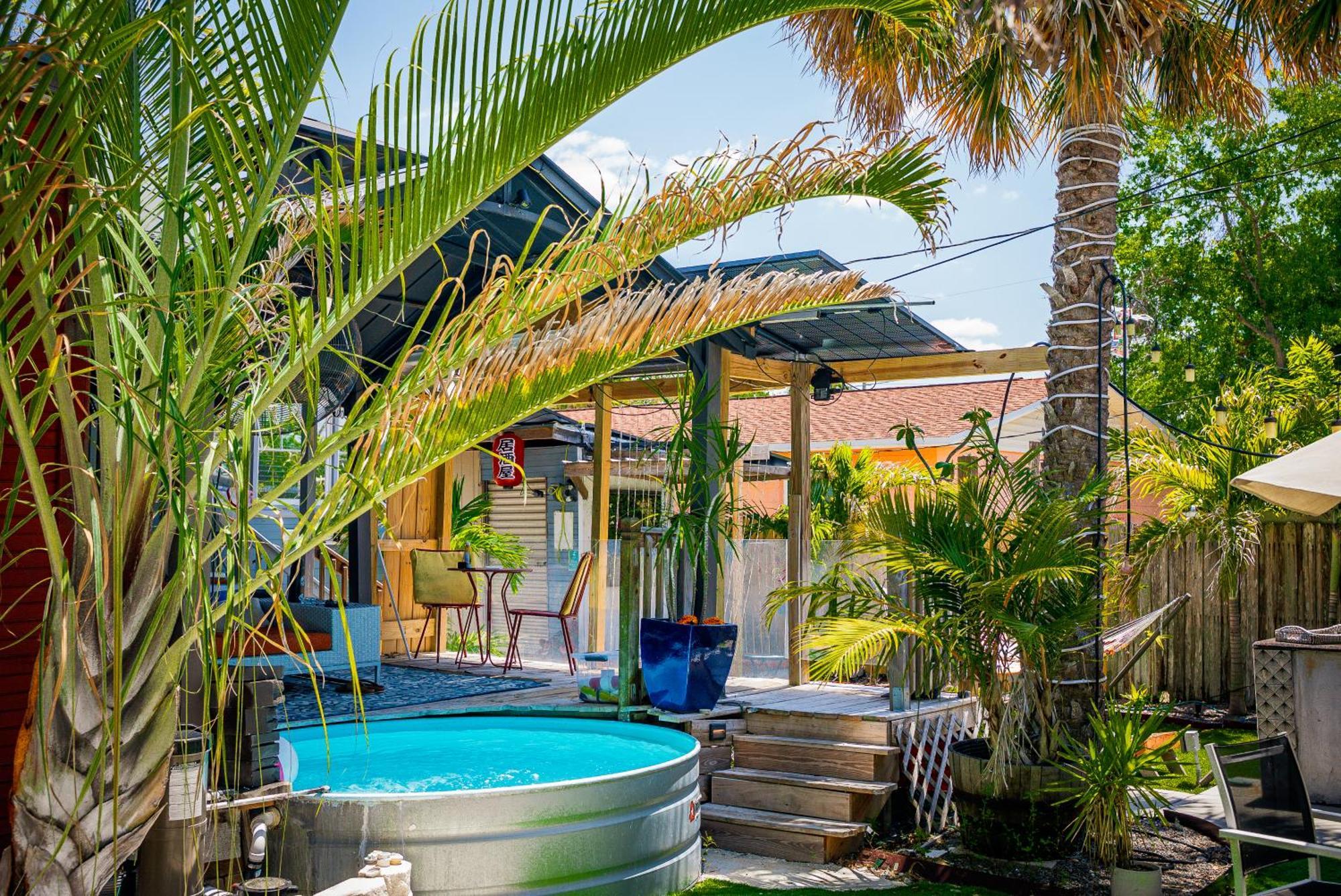 World Solo Travel'S Welcomed At St Pete Home Αγία Πετρούπολη Εξωτερικό φωτογραφία